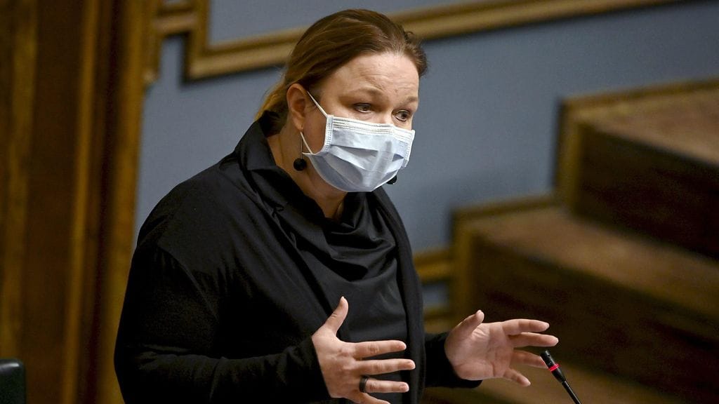 Perhe- ja peruspalveluministeri Krista Kiuru (sd.).