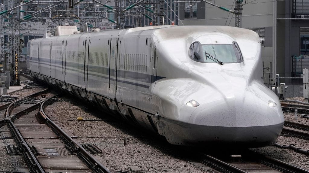 Kuvan Shinkansen-juna ei liity tapaukseen.