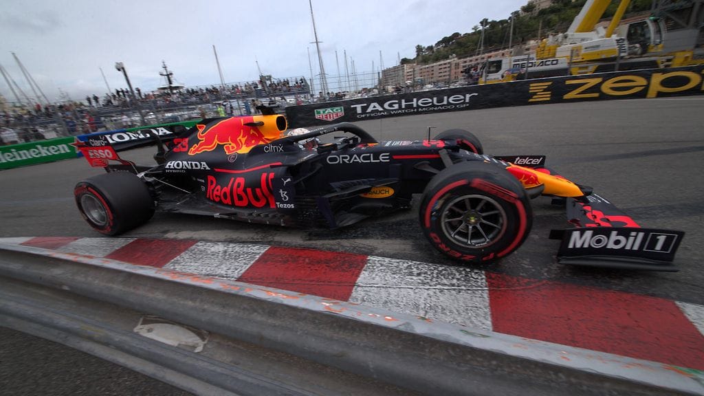 Max Verstappen ajoi voittoon ja MM-sarjan kärkeen Monacossa.