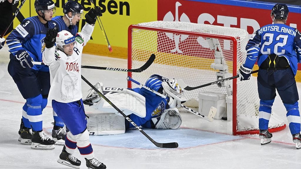 Norja rokotti Suomea jo puolentoista minuutin kohdalla, vaikka lopulta taipuikin.