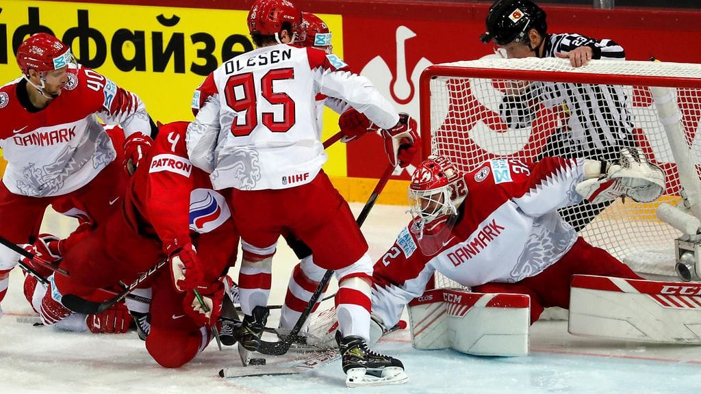 Venäjä ja Tanska tahkoavat A-lohkon ottelua.