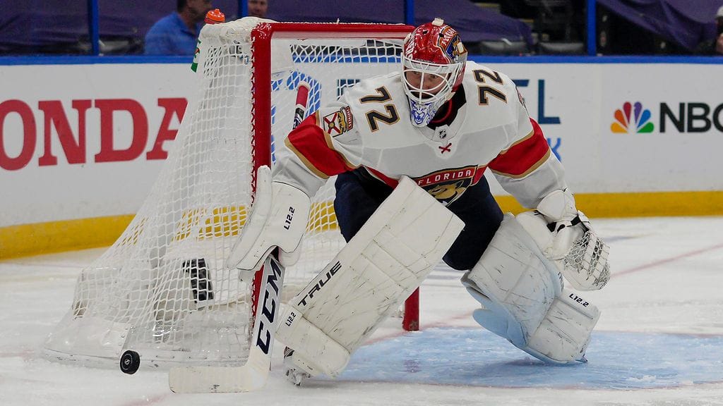 Florida Panthersin NHL-maalivahti Sergei Bobrovski saapuu Venäjän vahvuuteen MM-kisoihin Riikaan.