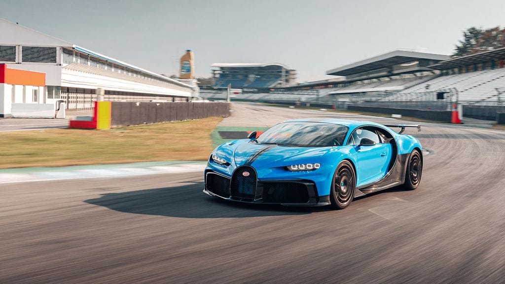 bugatti chiron pur sport (1)