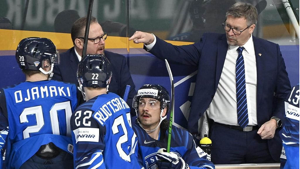 Jukka Jalonen on kierrättänyt Leijonia Riian MM-turnauksen aikana.