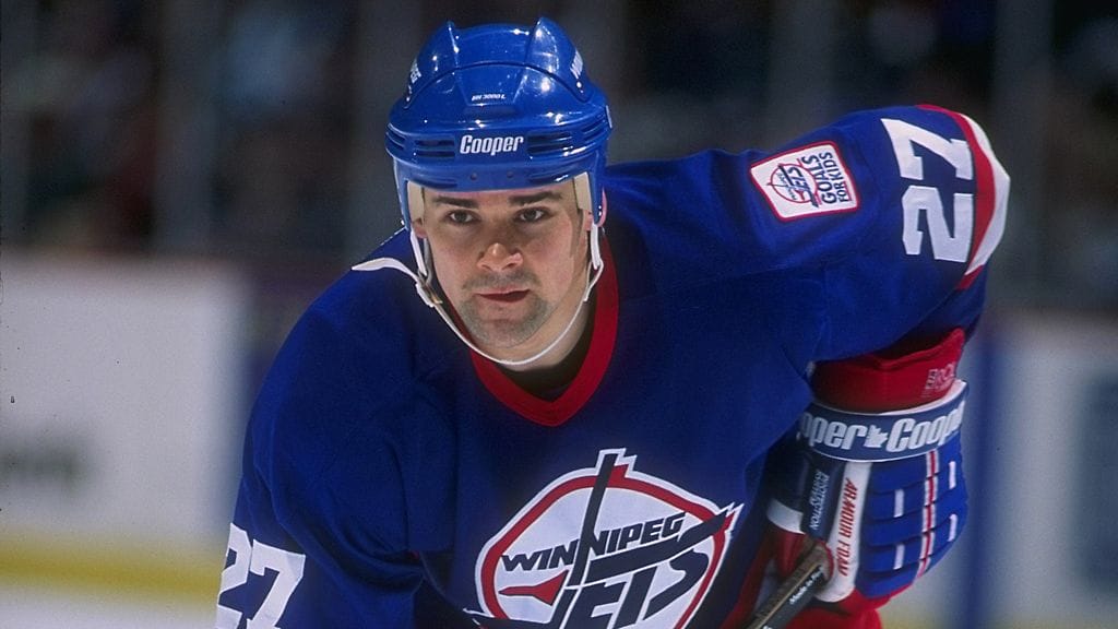 Teppo Numminen Winnipeg Jetsin paidassa vuonna 1995.