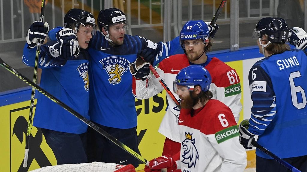 Suomi ehti jo juhlia johtomaalia, mutta ottelu säilyikin maalittomssa tilanteessa.