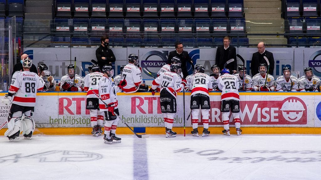 Porin Ässät teki pelaajahankinnan Ruotsista.