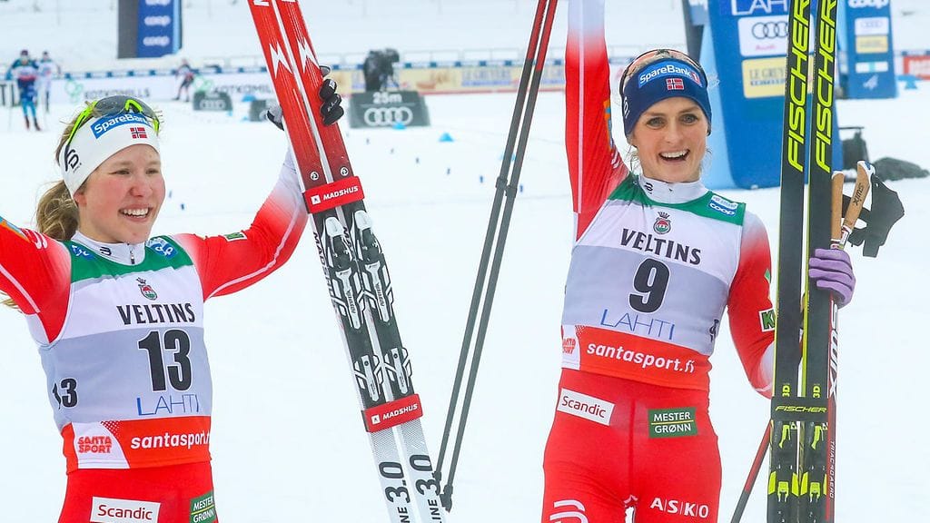 Helene Marie Fossesholm (vas.) vannoi kostavansa Therese Johaugin pilan.