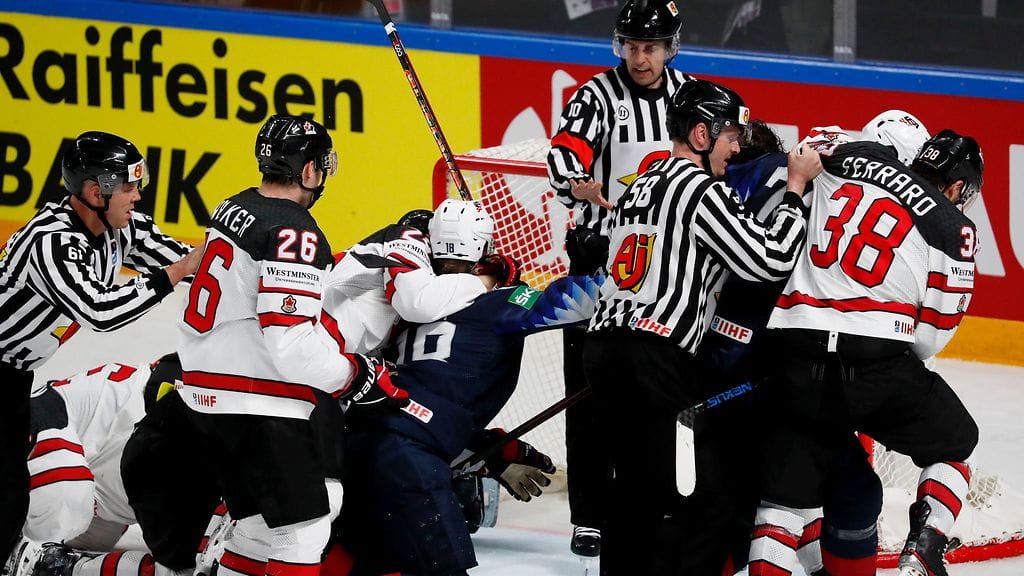 MM-kisojen tuomaroinnin taso on herättänyt keskustelua. USA:n ja Kanadan välisen välierän tuomitsivat pohjoisamerikkalaiset oikeudenjakajat.