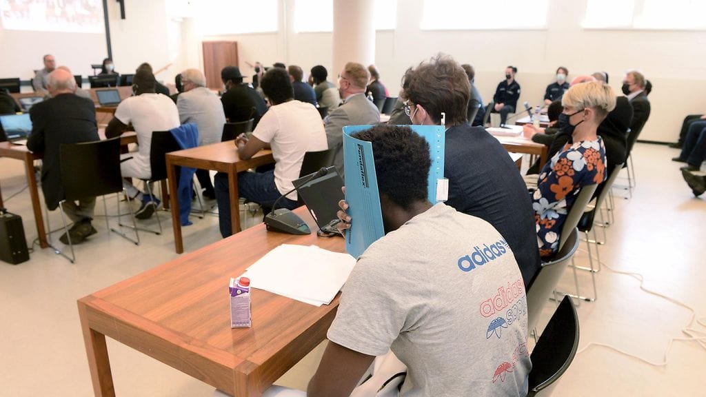 Rikoksista syytettiin 15 pääosin somalitaustaista miestä.