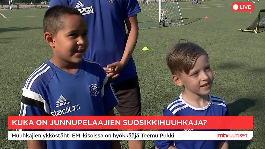 Danielin ja Rubenin suosikkihuuhkaja on Teemu Pukki.