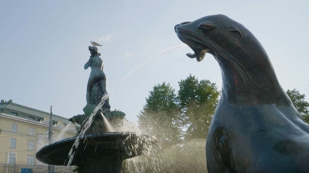 Havis Amandan patsas Helsingin Kauppatorilla. Kuvituskuva.