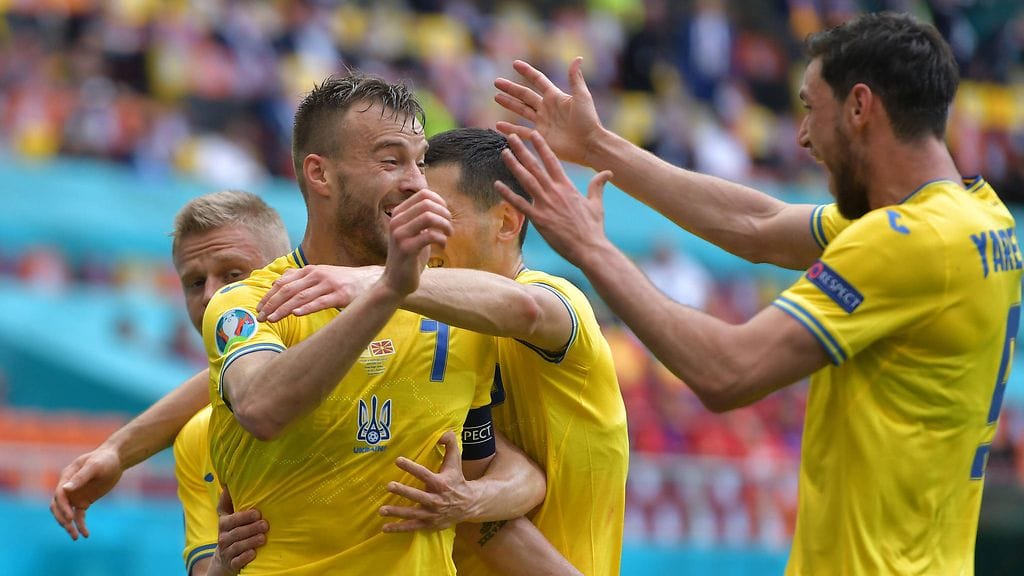 Andri Jarmolenko ja Roman Jaremtshuk maalasivat jälleen kumpikin – historiallisesti.