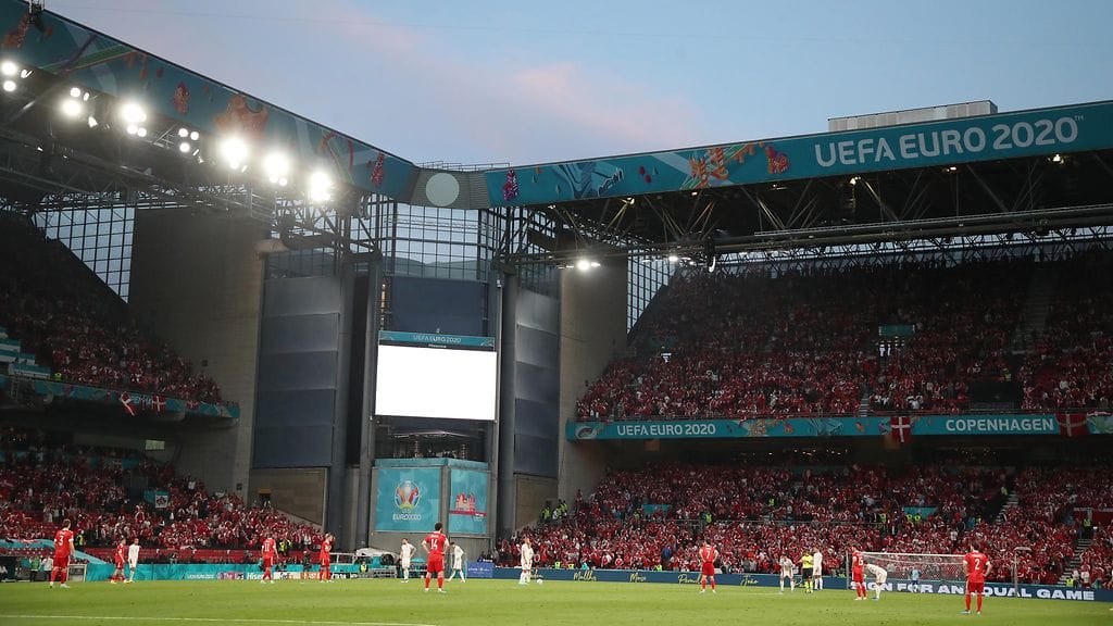 Kööpenhaminan Parkenilla pelattujen EM-otteluiden yhteydessä on todettu vähintään 29 koronatartuntaa.