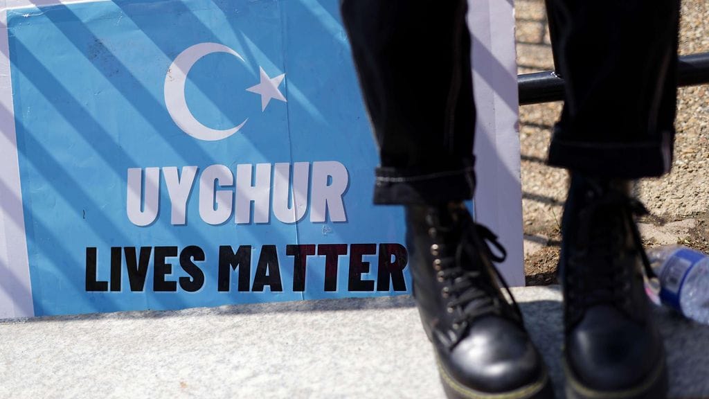 Uiguurien oikeuksien puolesta osoitettiin mieltä kuukausi sitten Washingtonissa.