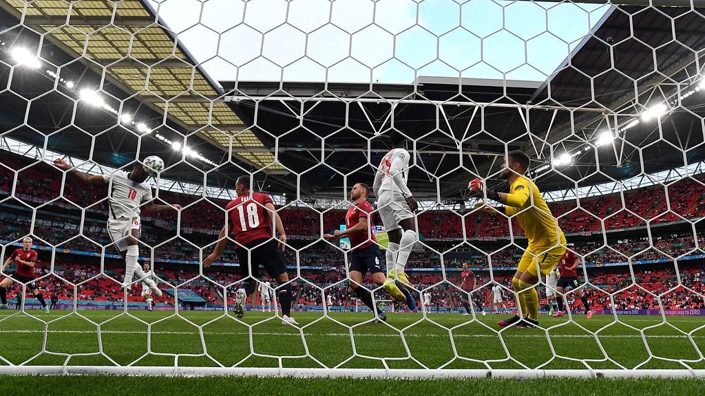 Englanti ja Tshekki etenivät Kroatian lisäksi jatkoon jalkapallon EM-kisojen D-lohkosta, joka pelattiin loppuun tiistaina.