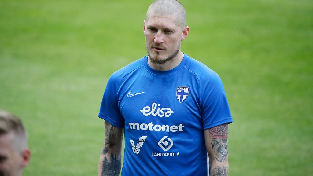 Huuhkajien Joni Kauko siirtyy Intian pääsarjaan.