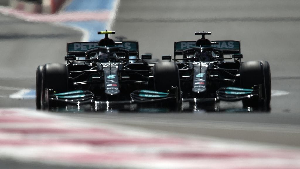 Valtteri Bottas ja Lewis Hamilton tekivät väkevää yhteistyötä Itävallan säätöjen optimoimiseksi.