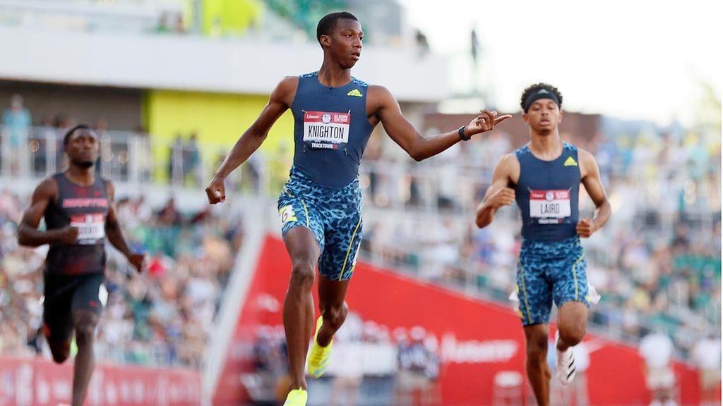 Yhdysvaltojen Erriyon Knighton paineli alle 18-vuotiaiden maailmanennätyksen 200 metrillä.