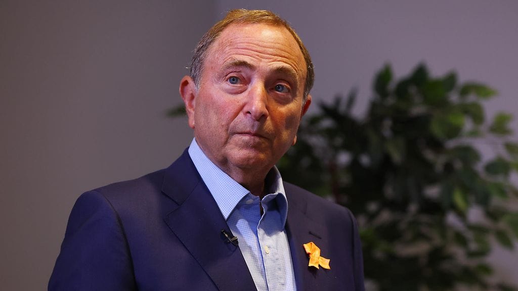 Komissaari Gary Bettman ei luvannut mitään NHL-pelaajien osallistumisesta olympialaisiin.