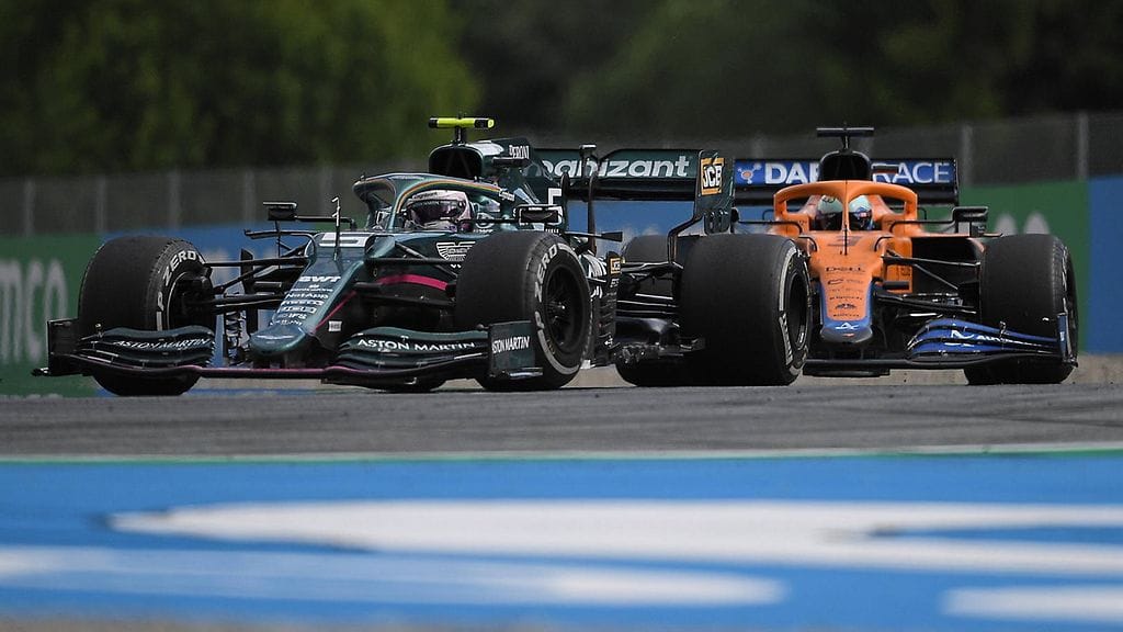 Aston Martin ja McLaren joutuvat pohtimaan suhtautumistaan sprinttiviikonloppujen ajokilometrien kattamiseen.