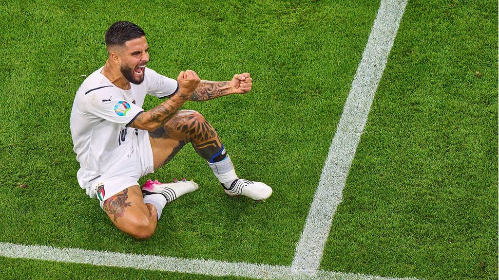 Lorenzo Insigne iski Italian toisen hyväksytyn osuman.