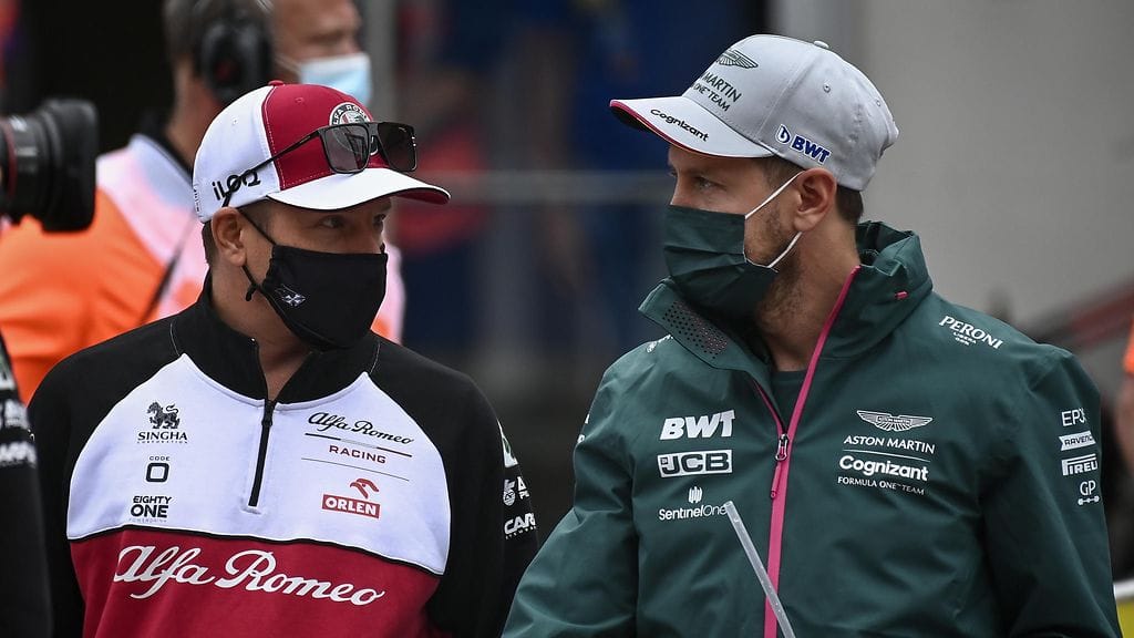 Kimi Räikkönen ja Sebastian Vettel kolaroivat Itävallan GP:n viimeisellä kierroksella.