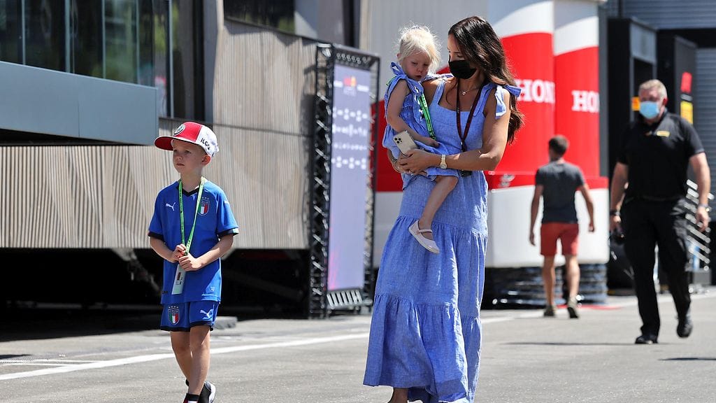 Minttu Räikkönen, Robin, Rianna