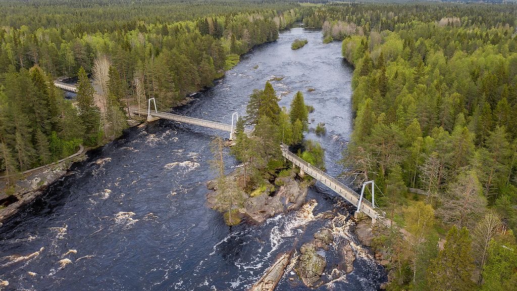 Ilmakuva Koitelinkoski Kiiminkijoessa Kiimingissä.