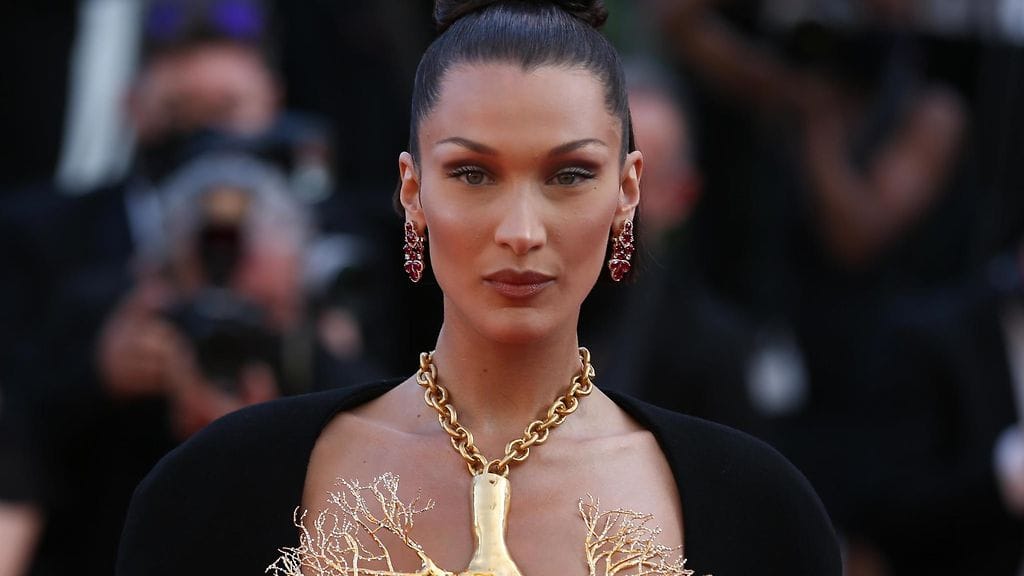 Bella Hadid kertoo olevansa vihdoin terve.