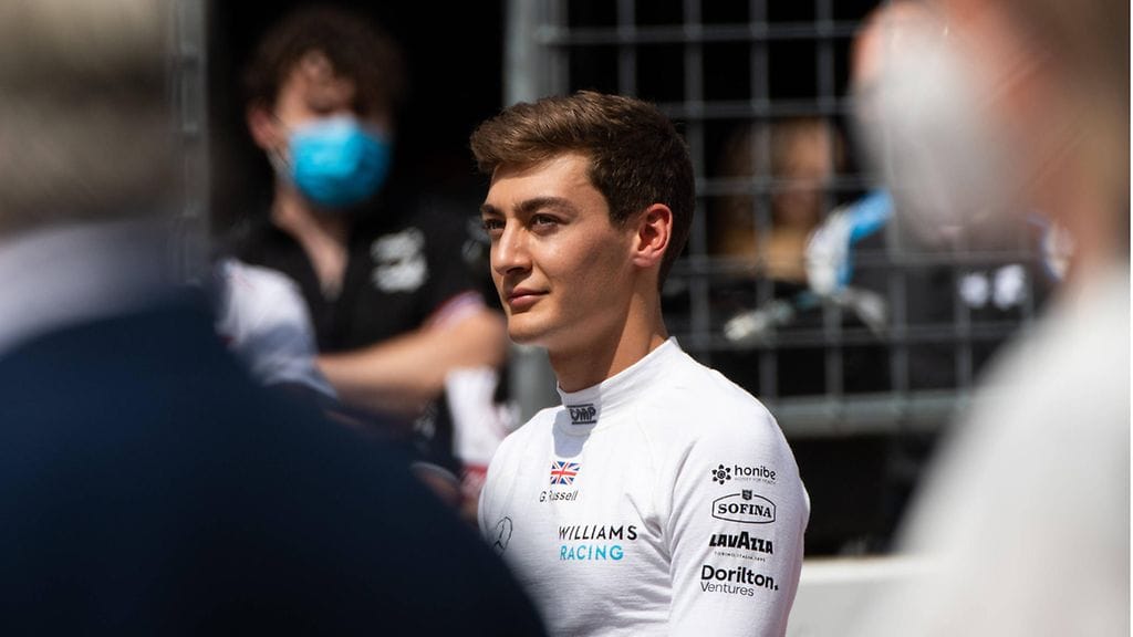 George Russell on tyrkyllä Mercedekselle, mutta tilanne on yhä auki.