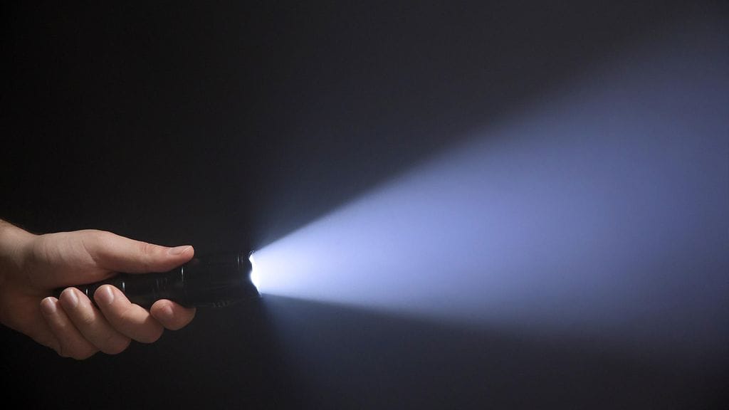 Taskulampulle voi olla käyttöä esimerkiksi sähkökatkon aikana.