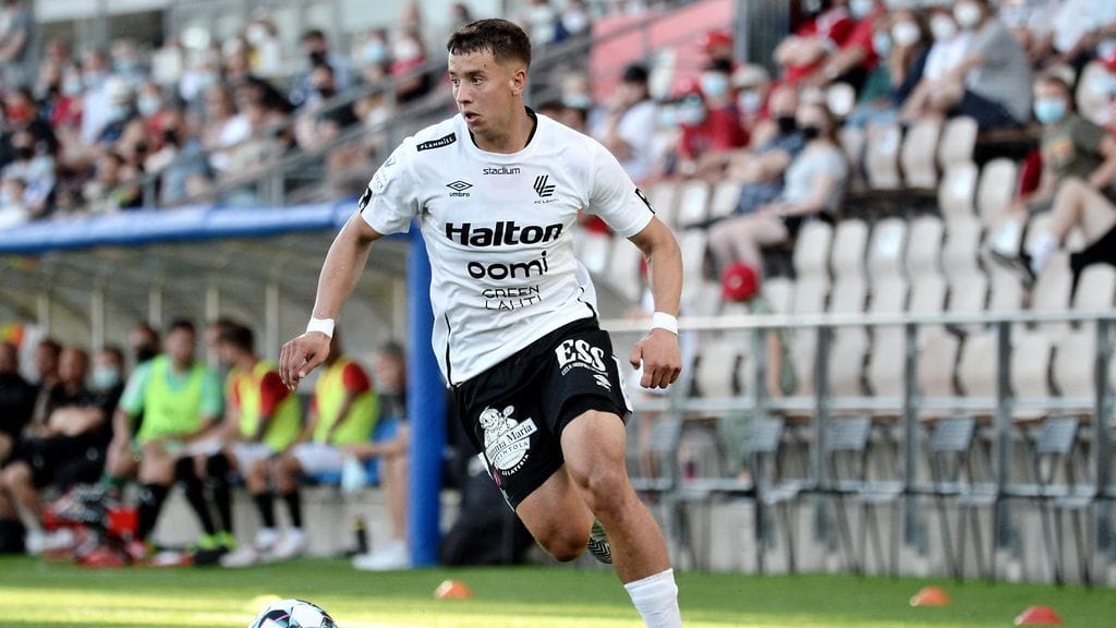 Jasin Assehnounia kutsuu Hollanti.