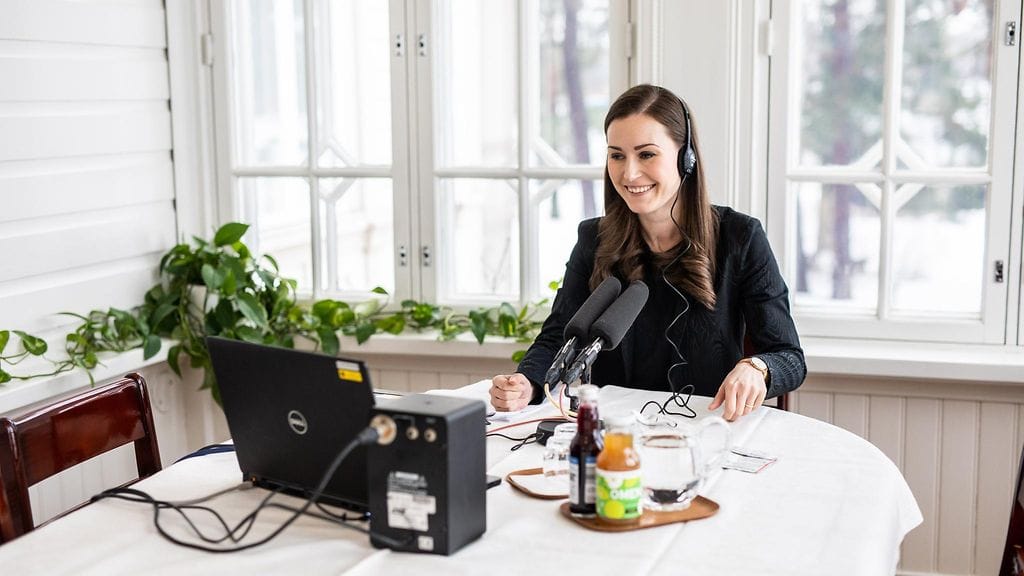 Pääministeri Sanna Marin (sd.) Kesärannassa.