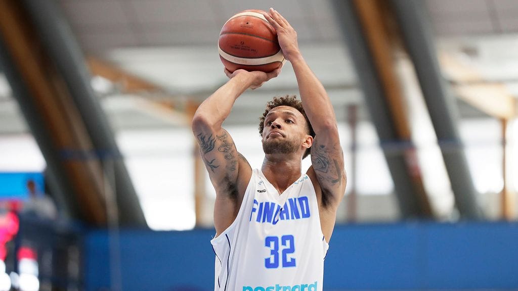 Shawn Hopkins on kuulunut Suomen koripallomaajoukkueen vahvuuteen.
