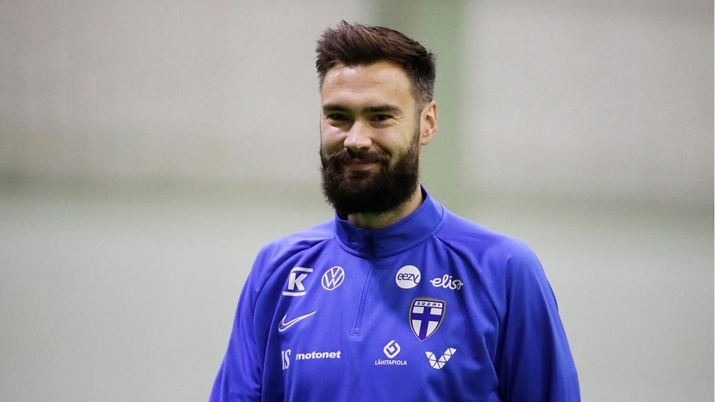 Tim Sparv siirtyy HJK:hon loppukauden kattavalla sopimuksella.