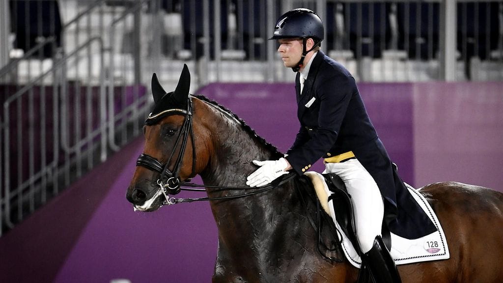 Henri Ruosteen Konsta-hevonen säikähti Ruosteen mukaan tv-kameraa.