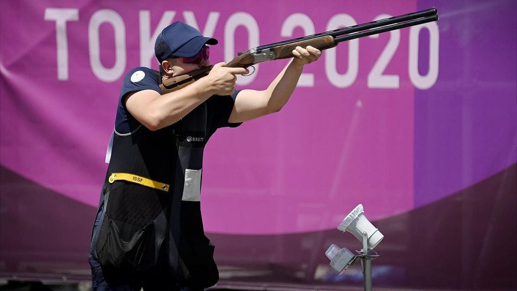 Eetu Kallioinen onnistui skeetin peruskilpailun avauspäivänä sunnuntaina.