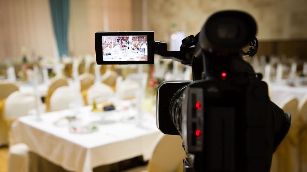 14 vuotta sitten avioituneet Drew ja Kayla Gottfried olettivat, että heidän häävideonsa sisältö tuhoutui häiden jälkeen.
Kuvituskuva.