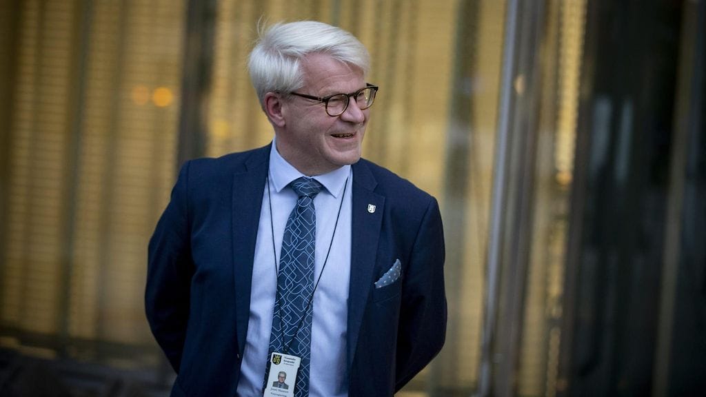 Jouni Mutanen Naantalin kaupungintalon edustalla syyskuussa 2020.