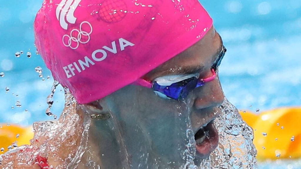 Julija Jefimova sijoittui Tokion olympialaisten 100 metrin rintauinnissa viidenneksi.