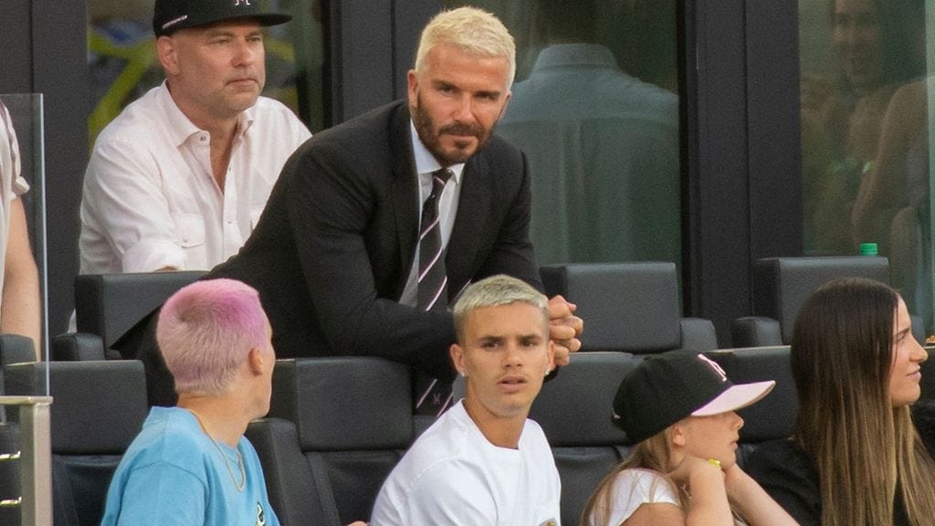 Italian poliisi puuttui David Beckhamin jälkikasvun vesileikkeihin.