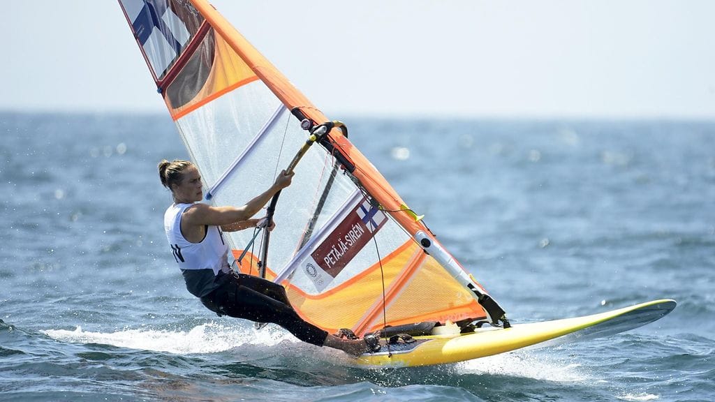 Tuuli Petäjä-Sirén jatkaa uraansa, mutta edessä ovat luokan vaihtamisen myötä uudet tuulet.