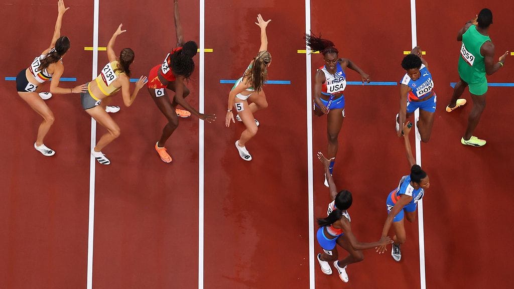 Yhdysvallat hylättiin Tokion olympialaisten 400 metrin sekaviestissä.