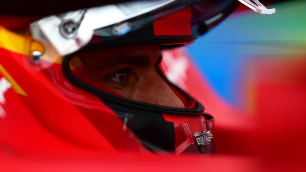 Carlos Sainz hämmentyi kutsusta tuomariston puhutteluun.