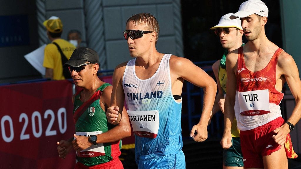 Aku Partanen sijoittui upeasti yhdeksänneksi Tokion olympialaisten 50 kilometrin kävelyssä.