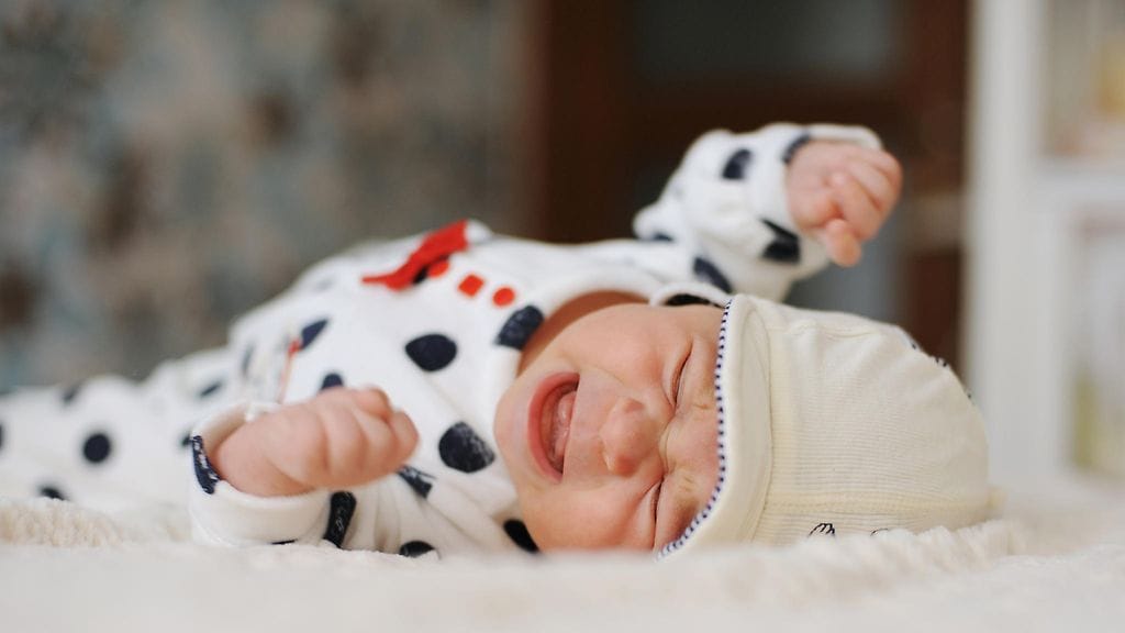 Jatkuva vauvan itku voi olla merkki kivusta. Kuvituskuva.