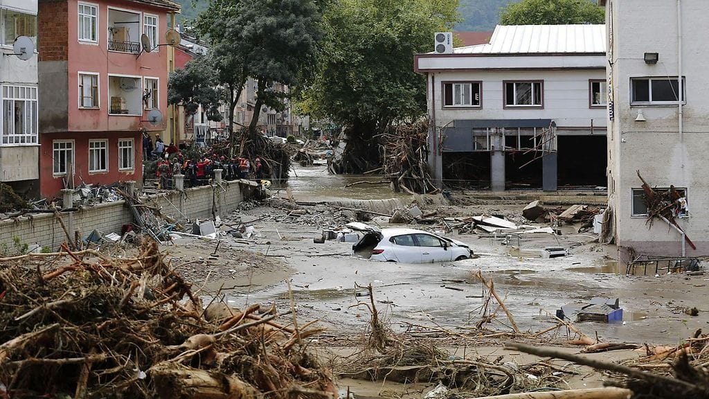 Noin 100 000 asukkaan Kastamonu on kärsinyt pahoin tulvissa.