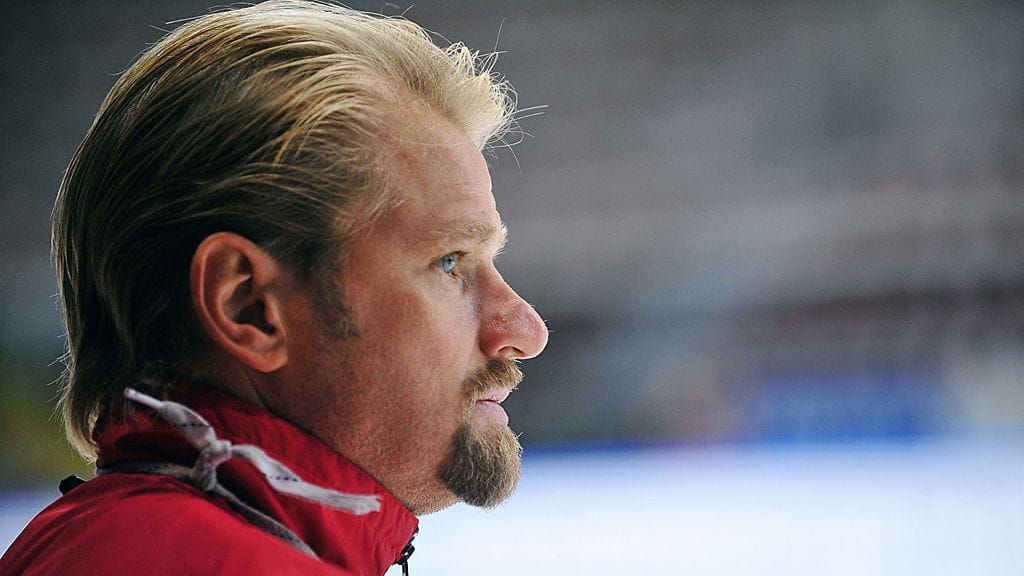 HIFK:n päävalmentaja Petri Matikainen on siviiliammatiltaan poliisi.