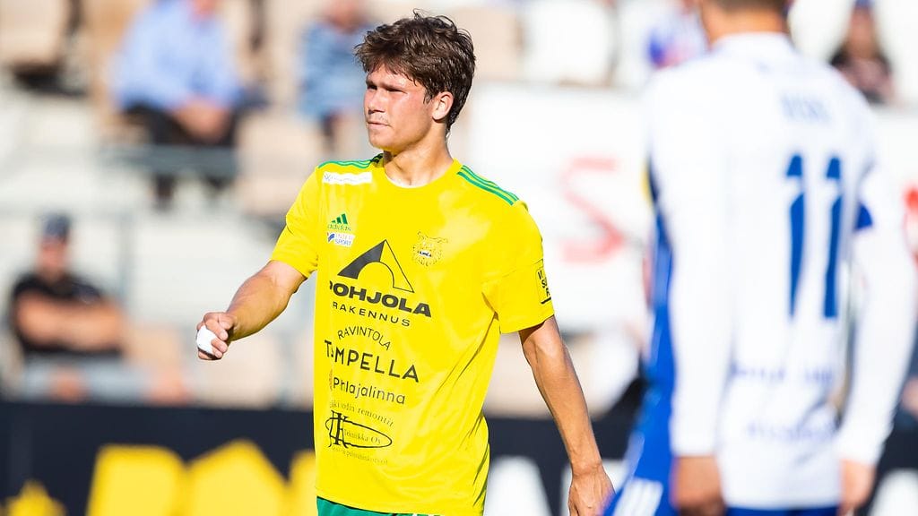 Eetu Mömmö siirtyy Italiaan.